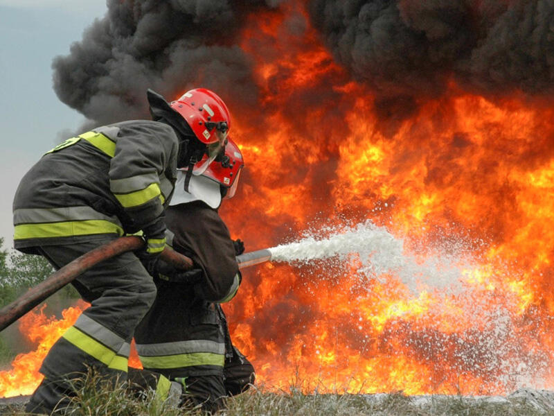 Azərbaycanda kafedə PARTLAYIŞ - Ölən var