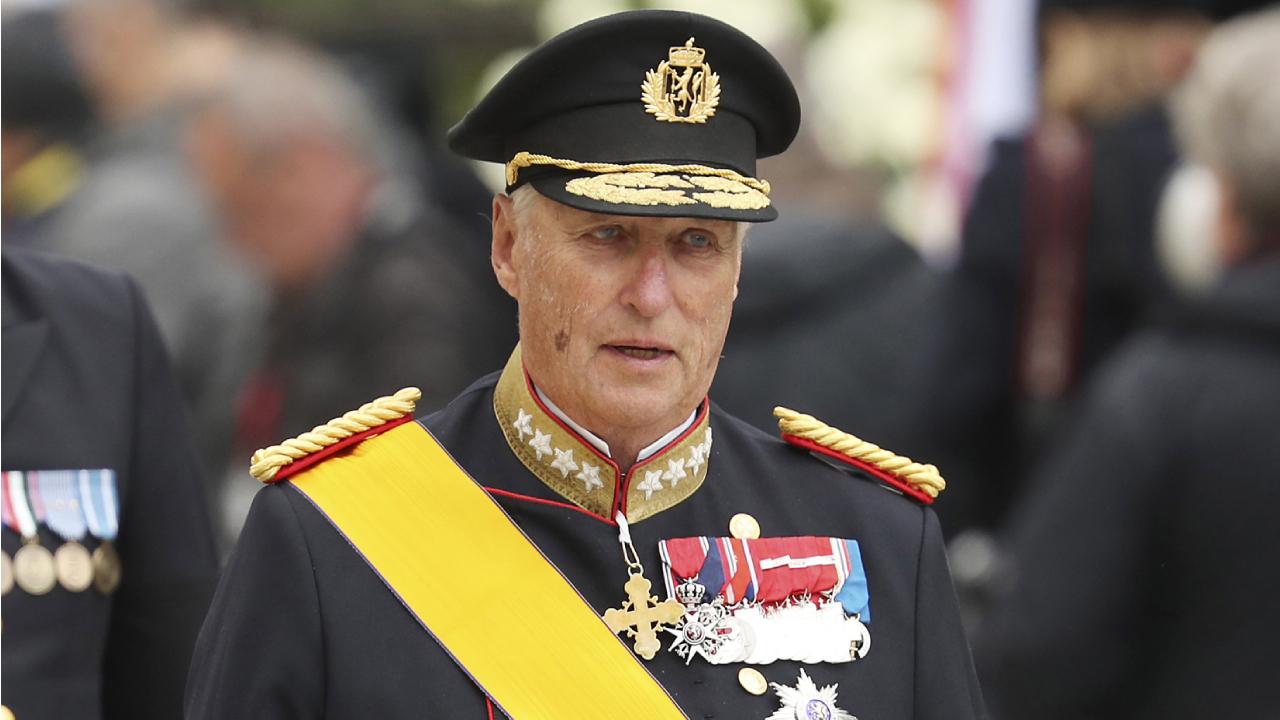 Norveç Kralı xəstəxanaya yerləşdirildi