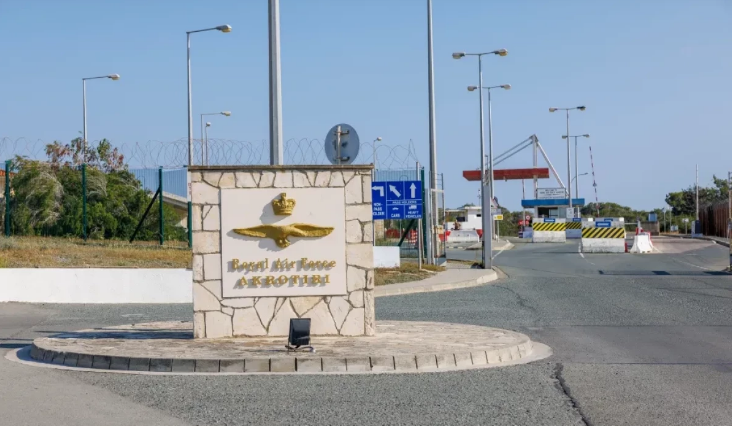 İran Britaniyanın Kiprdəki aviabazasına dron zərbəsi endirib