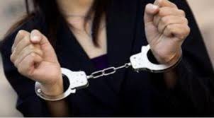 Sosial şəbəkədə çılpaq videolar yayan qadınlar HƏBS EDİLDİLƏR