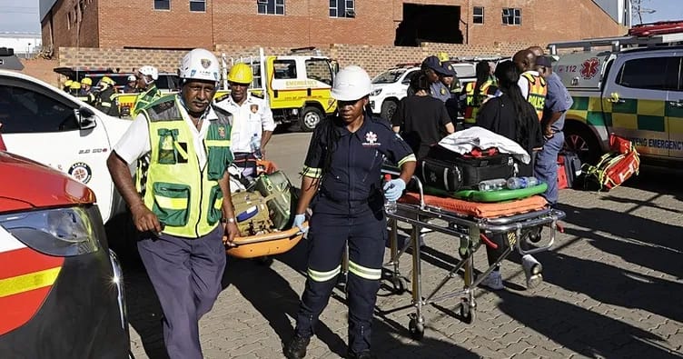 Cənubi Afrikada biznes mərkəzi uçub: 6 nəfər ölüb