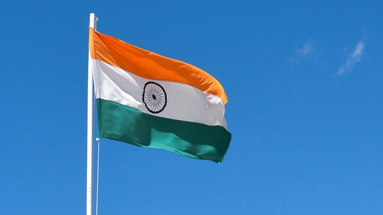 Hindistanda tikinti sahəsi uçub: 7 işçi həlak olub