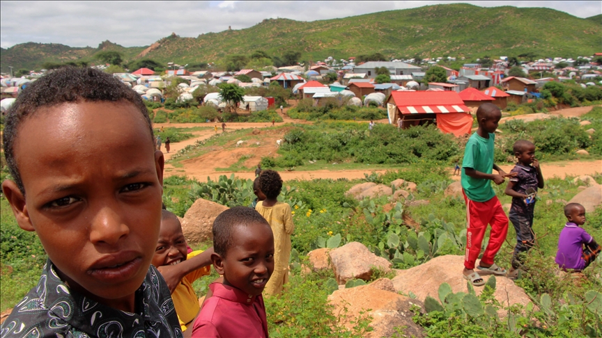 Afrikalıların 1%-dən az hissəsi qitədən köç edir