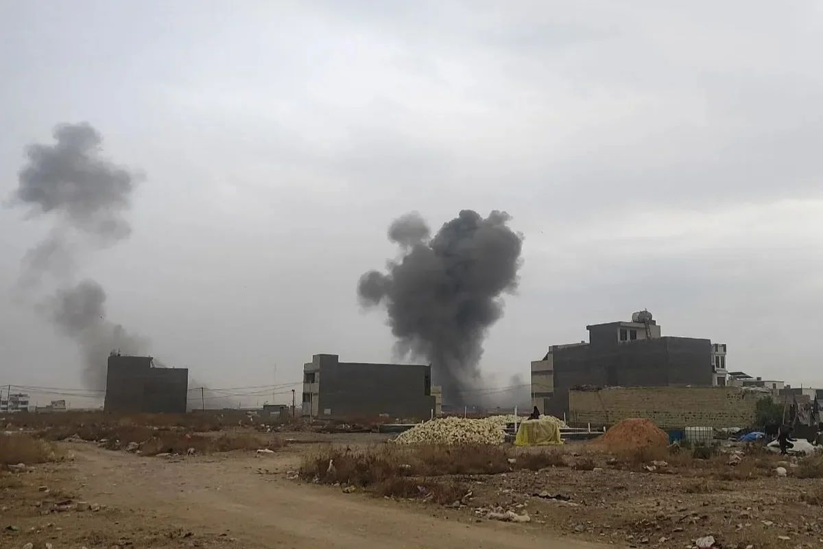 Bağdadda hərbi düşərgə hücuma məruz qalıb