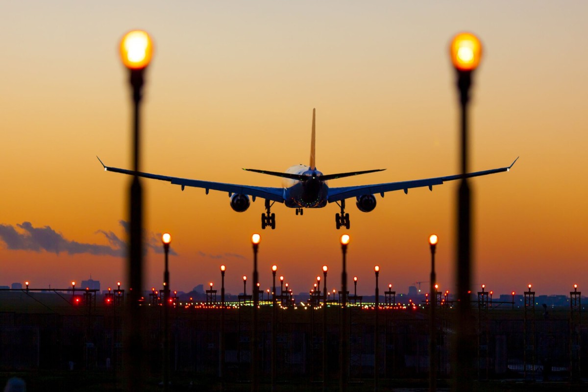 Bəhreyn və Küveytdə hava məkanının bağlı qalmasının müddəti uzadılıb