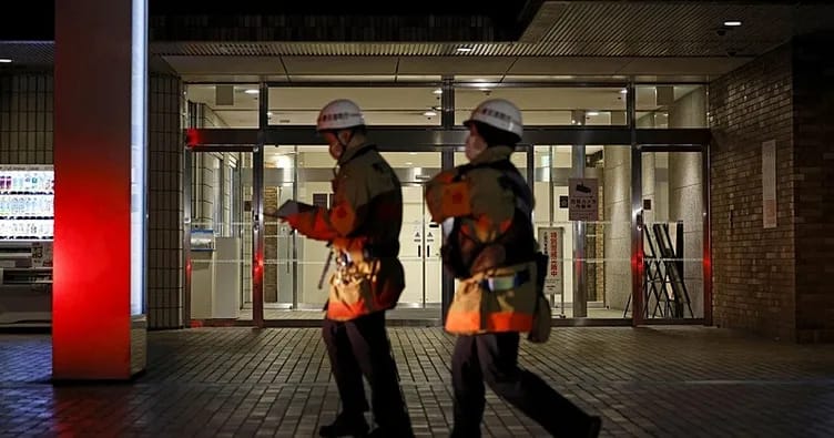 Tokioda bıçaqlı hücum: 2 ölü