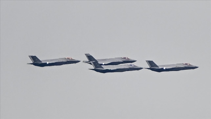 İspaniya öz hava məkanını ABŞ təyyarələri üçün bağlayır