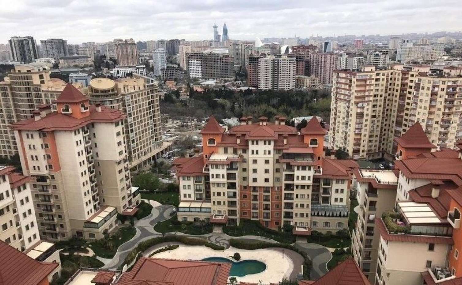 Bakıda bu evlər ucuzlaşır