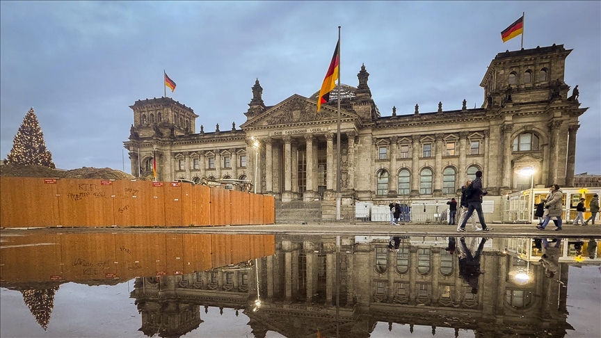 Almaniyanın dövlət borcu 3 trilyon avroya yaxınlaşır