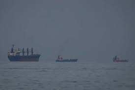 İran Filippin gəmilərinin Hörmüz boğazından keçidinə icazə verib