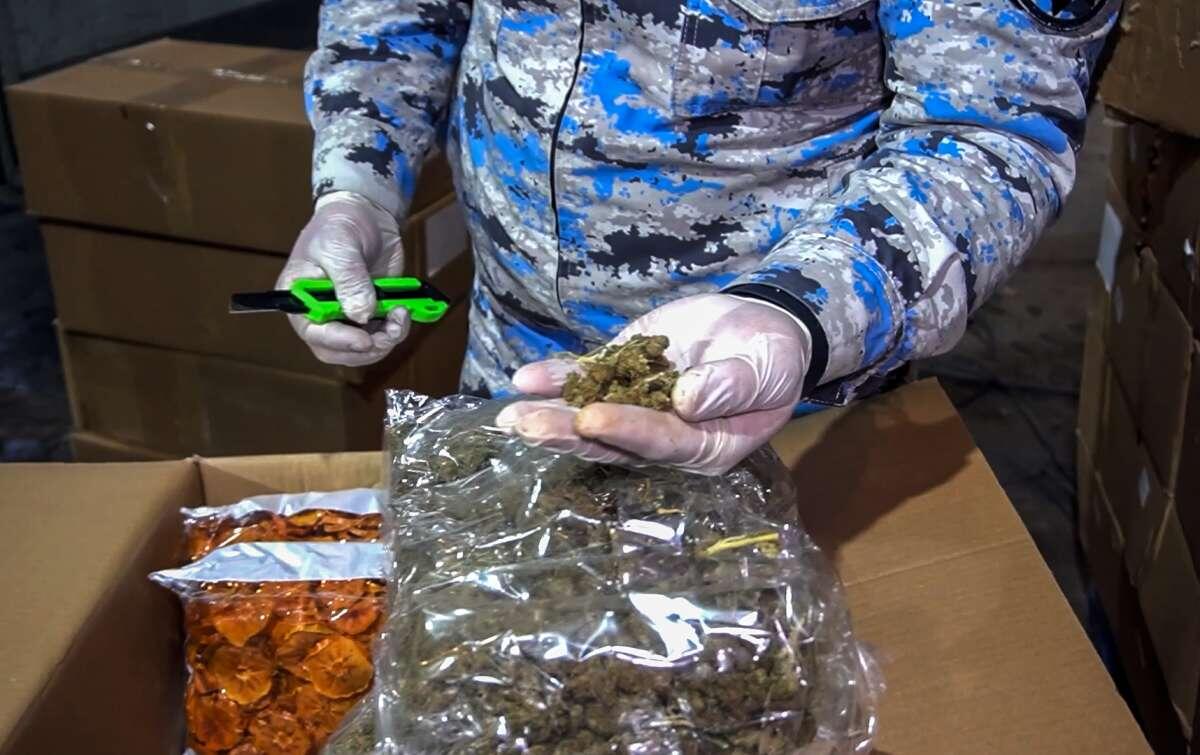 Quru meyvə adı altında ölkəyə narkotik daşındı - ƏMƏLİYYAT