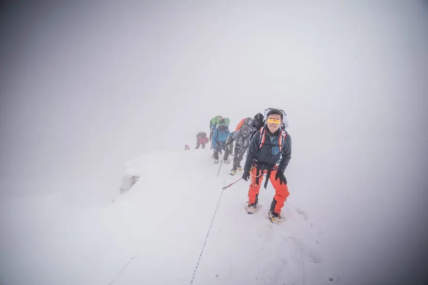 Alpinistləri xəstələndirib, saxta xilasetmə əməliyyatları həyata keçirdilər