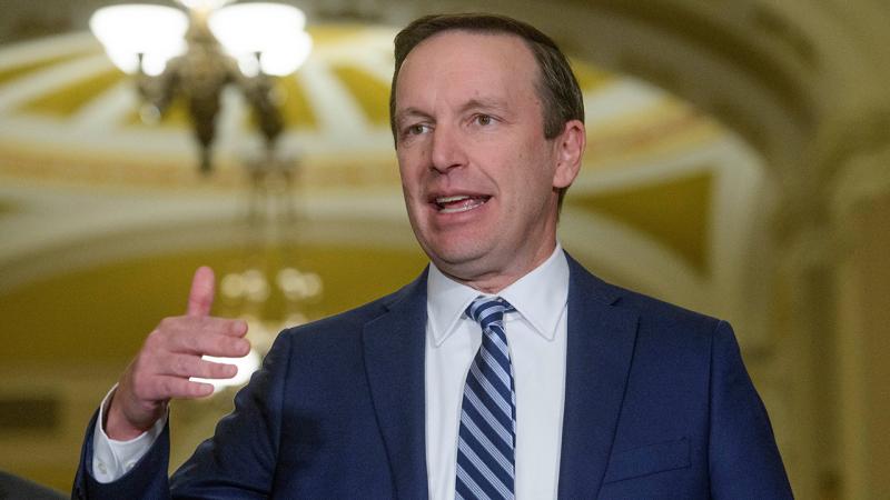 ABŞ senatoru Merfi: ABŞ İrana qarşı müharibədə uduzur