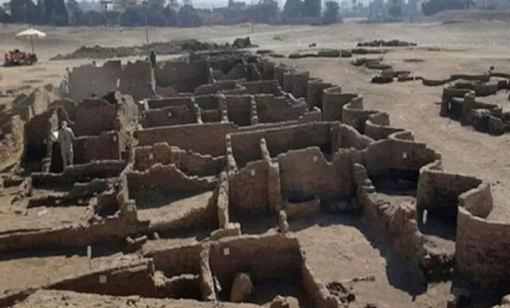 1500 ildir palçıq altında qalan şəhər tapılıb