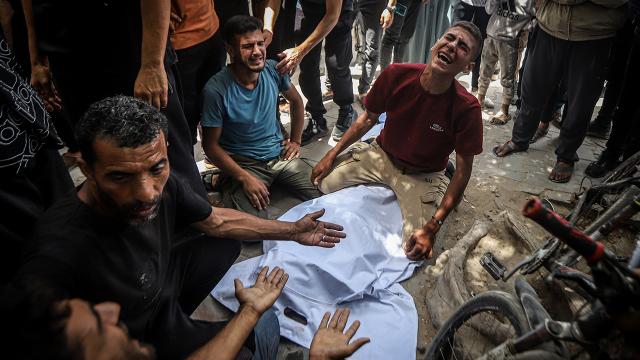 Qəzzada ölənlərin sayı 72 mini keçdi