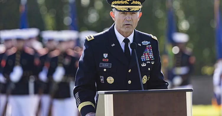 ABŞ komandirinin əlamətdar vida mesajı: Ordu cəsarətli liderlərə layiqdir
