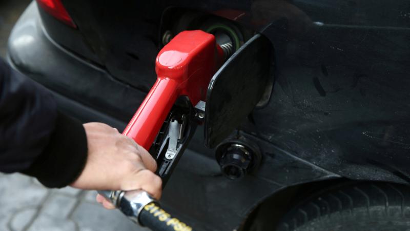 Tailand gecə saatlarında yanacaq satışını dayandırmağı planlaşdırır