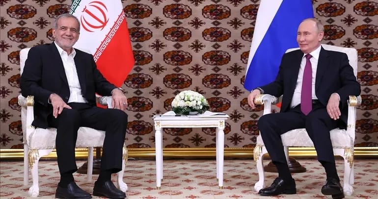 Putin və İran prezidenti Pezeşkian arasında mühüm görüş