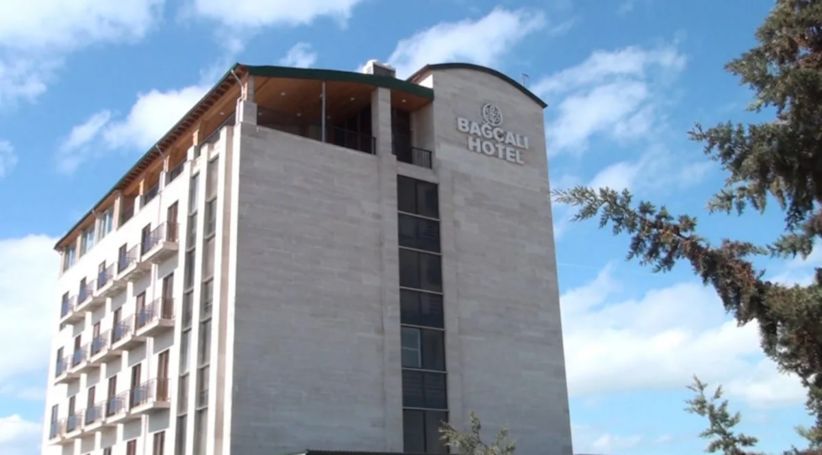 Məşhur otelin fəaliyyəti DAYANDIRILDI - VİDEO