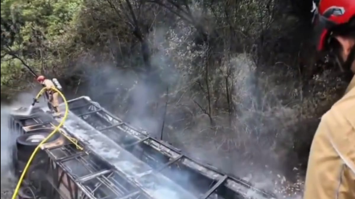 Ekvadorda sərnişin avtobusu dərəyə aşıb: 11 nəfər ölüb