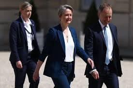 Britaniya XİN rəhbəri Hörmüz boğazı ilə bağlı İrana çağırış edib