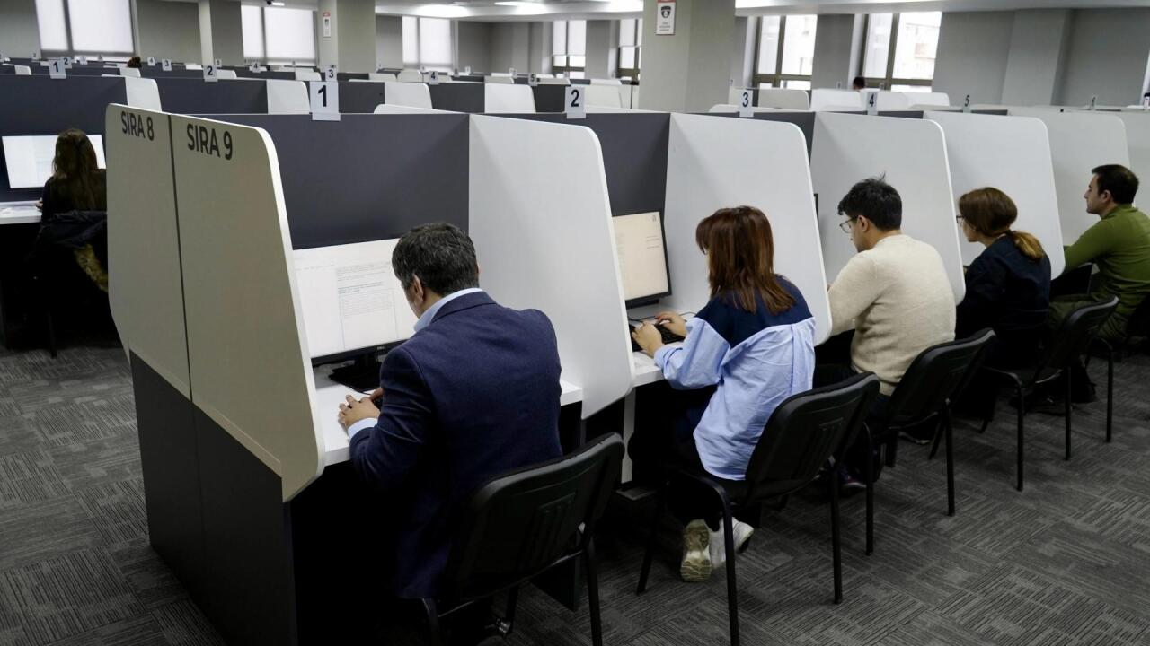 Bu gün 37 mindən çox şəxs imtahan verəcək