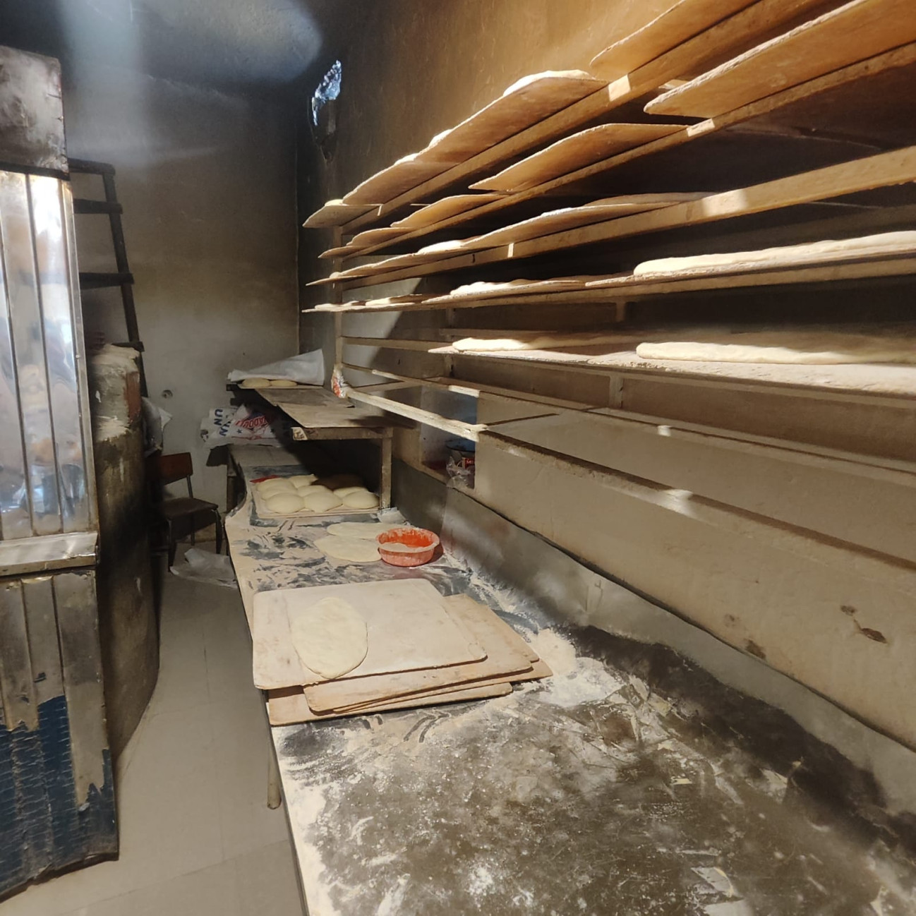 Nərimanov rayonunda unlu qənnadı məmulatlarının emalı müəssisəsində istehsal dayandırılıb