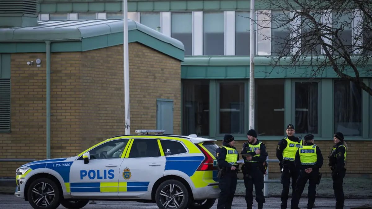 İsveçdə 16 məktəb bağlandı