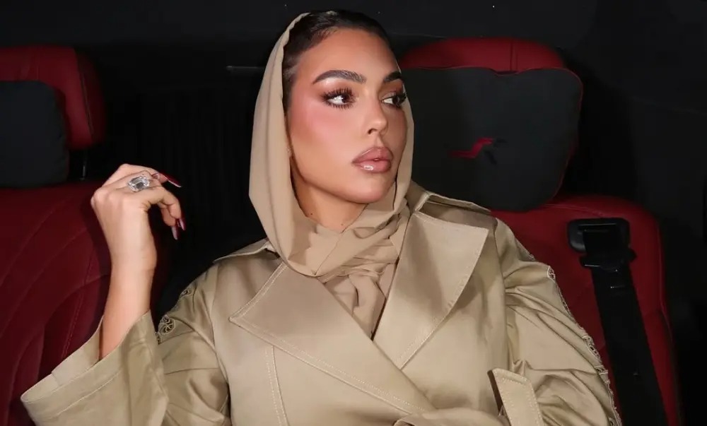 Corcina uşaqların 220 min avroluq müalicə pulunu ödədi - Aksiyanı dayandırdı