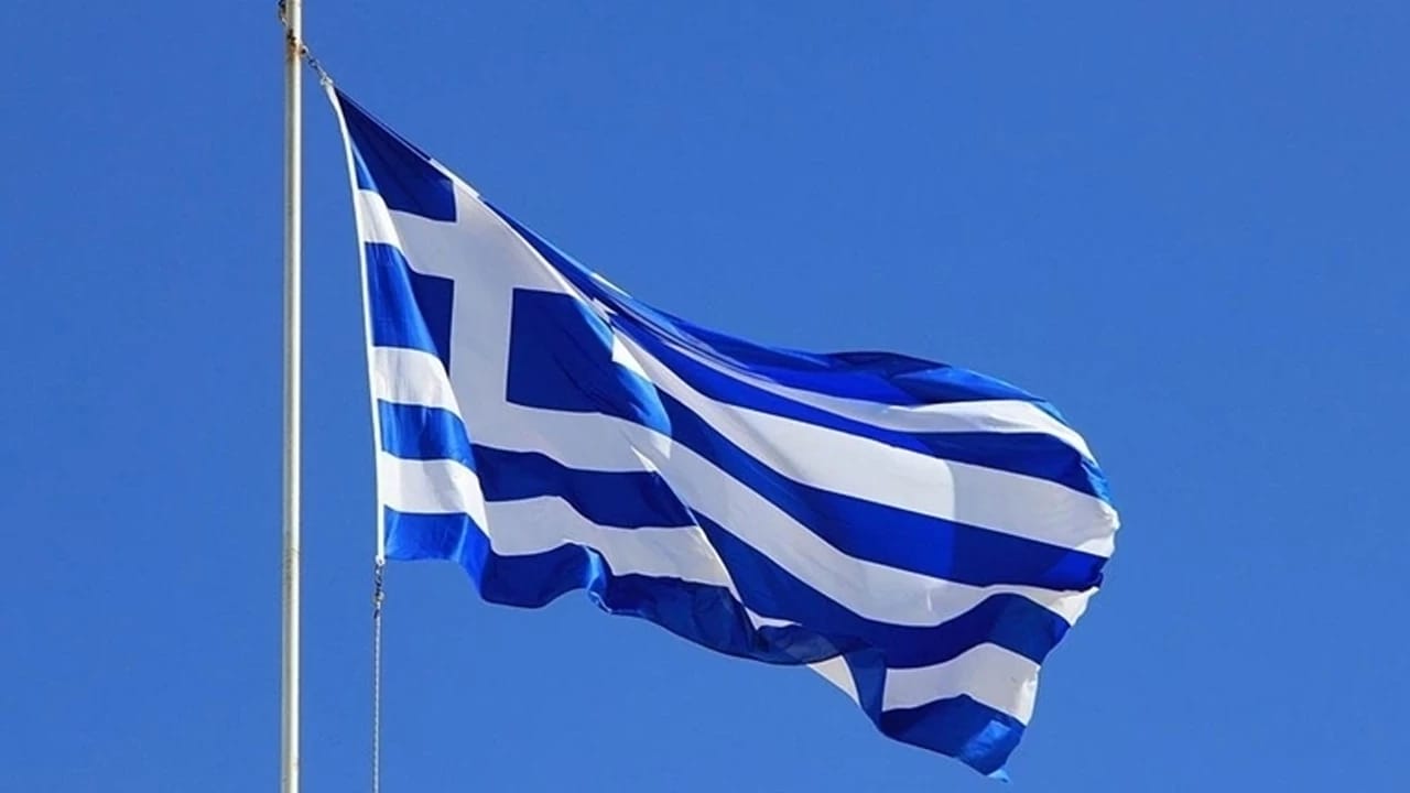 Yunanıstanın 13 deputatının toxunulmazlığı ləğv edilib