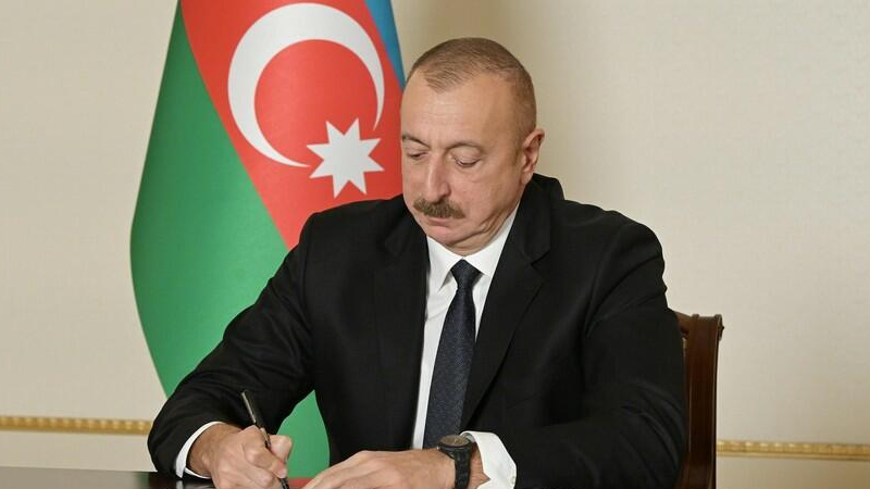 Prezident Sərəncam imzaladı: Bu şəxslərə 2750 manat veriləcək