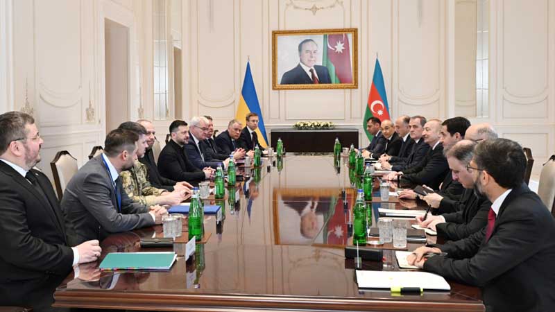 İlham Əliyevin Zelenski ilə təkbətək və geniş tərkibdə görüşü oldu (YENİLƏNİB)