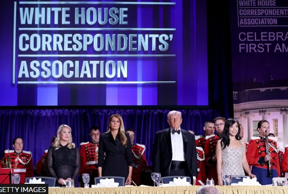 Trampın olduğu tədbirdə atışma - Anbaan video