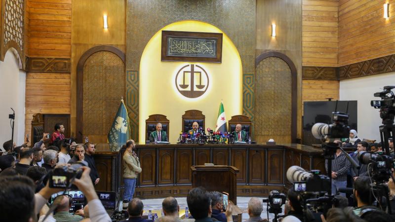 Bəşər Əsəd və onun qardaşı Mahir Əsədin qiyabi məhkəməsi Baş tutub