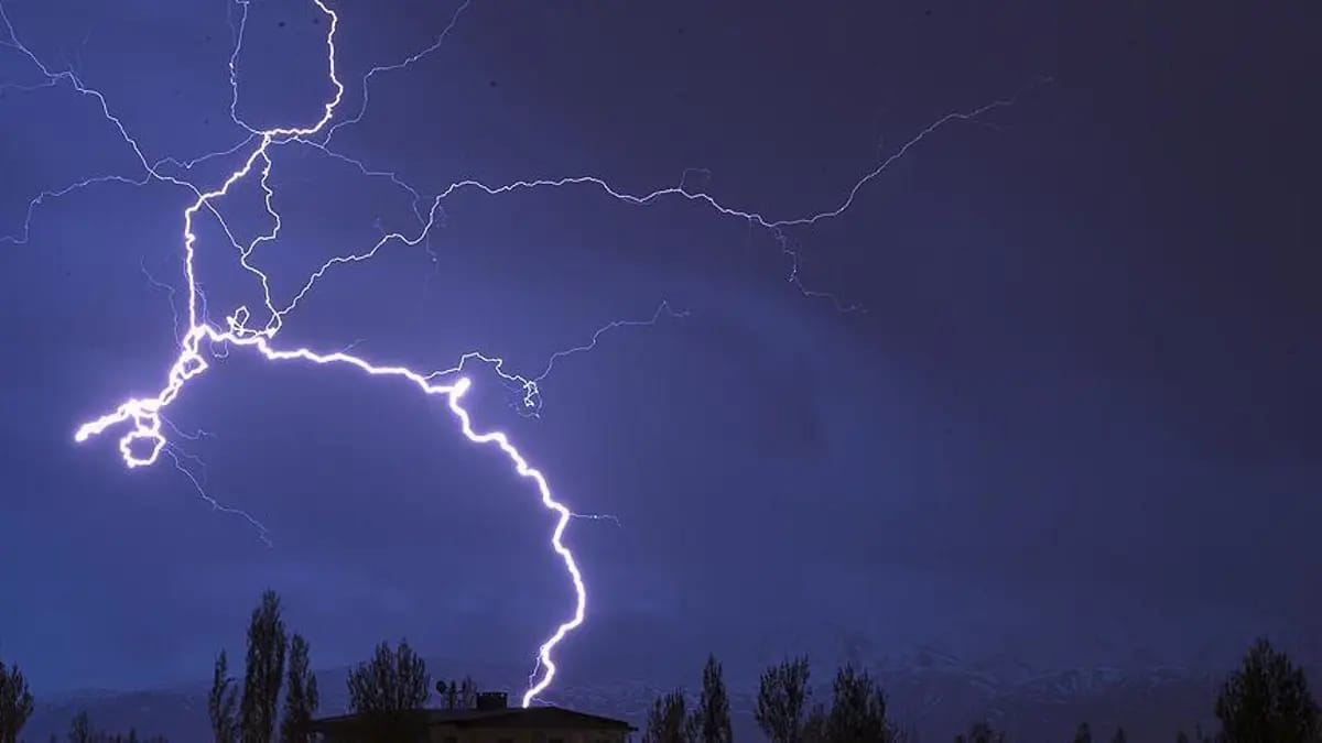 Banqladeşdə ildırım vurması nəticəsində 14 nəfər ölüb