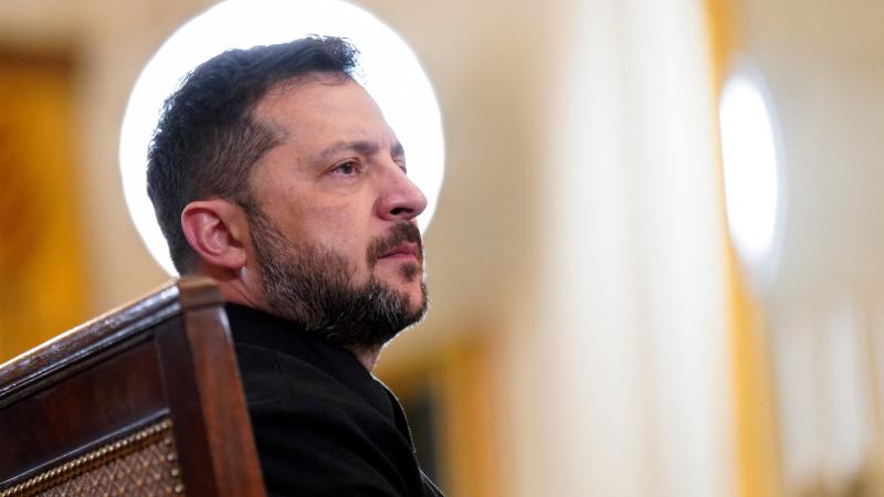 Zelenski: Rusiya bir həftə ərzində 60 raket və təxminən 1900 PUA ilə hücuma keçib