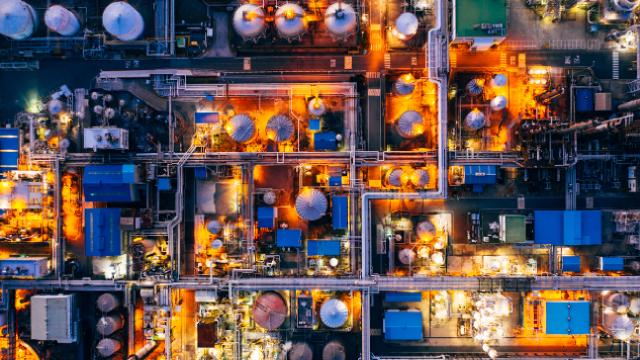 BP-nin mənfəəti ilin birinci rübündə artıb