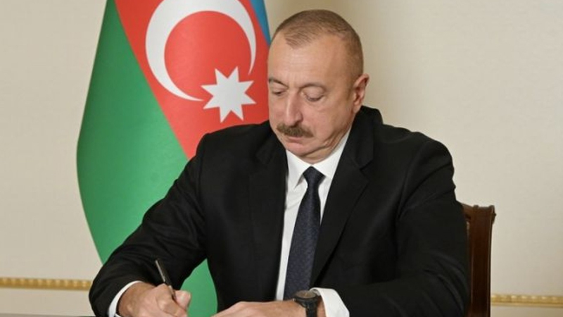 Prezident bir qrup sahibkarı təltif etdi - SƏRƏNCAM