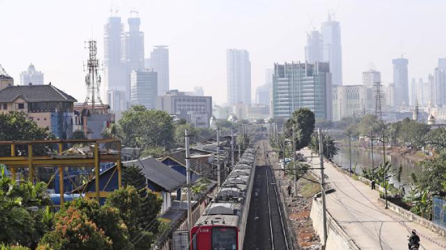 İndoneziyada qatarın toqquşması nəticəsində ölənlərin sayı 14-ə çatıb