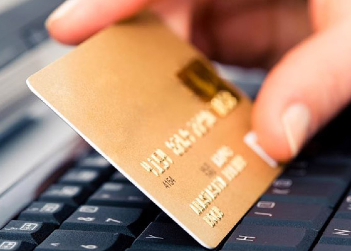 Bank kartlarından oğurluq edən şəxslər saxlanılıblar