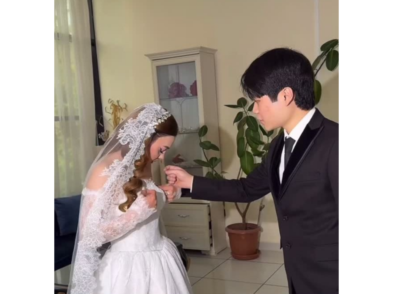 Azərbaycanlı qızla evlənmək üçün müsəlmanlığı qəbul edib, adını DƏYİŞDİRDİ - VİDEO