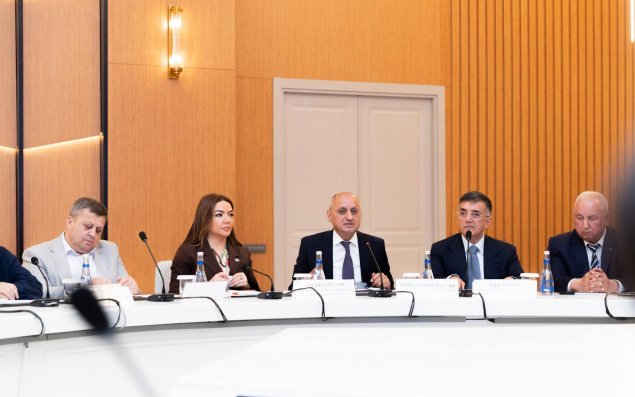 DİN yanında İctimai Şuranın təşəbbüsü ilə “Təhlükəsizlik və şəhərsalmanın müasir çağırışları” mövzusunda ictimai müzakirə keçirilib