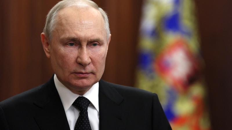 Putin: Rusiya strateji nüvə qüvvələrini inkişaf etdirməyə davam edəcək