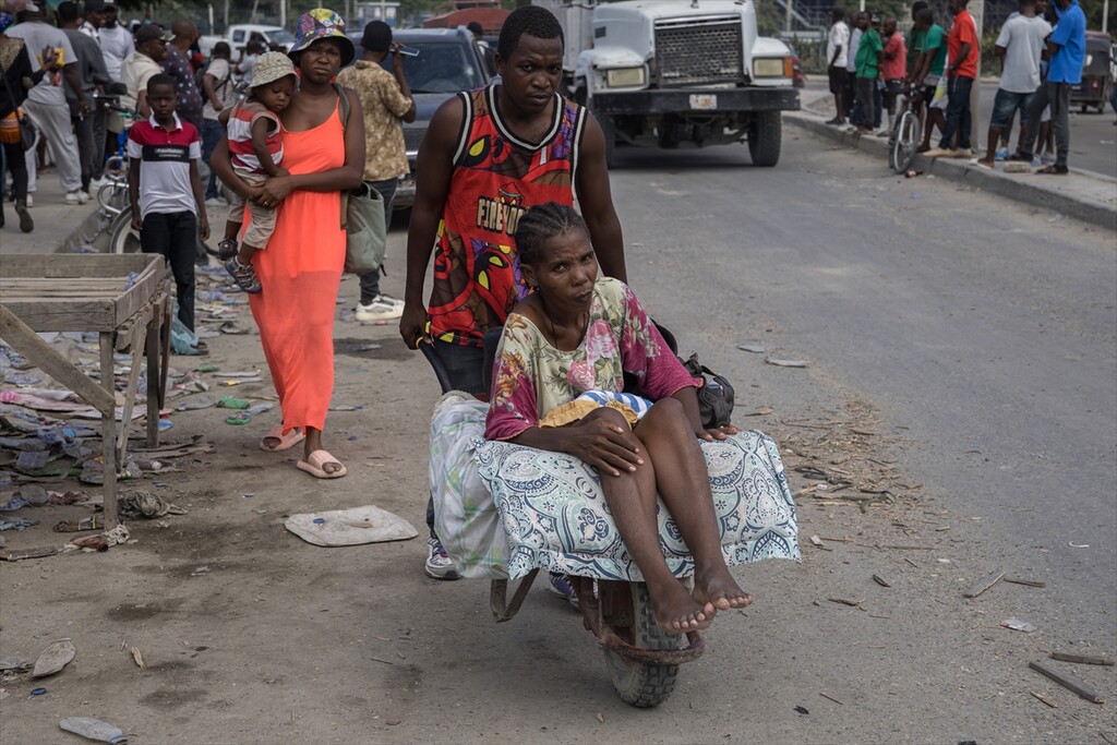 Haitidə münaqişələr davam etdiyi üçün insanlar evlərini tərk edir