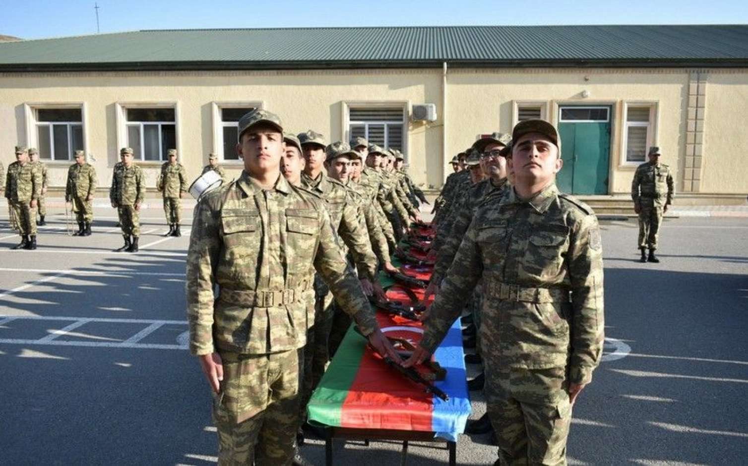 Bu şəxslər də 1 il hərbi xidmət keçəcək
