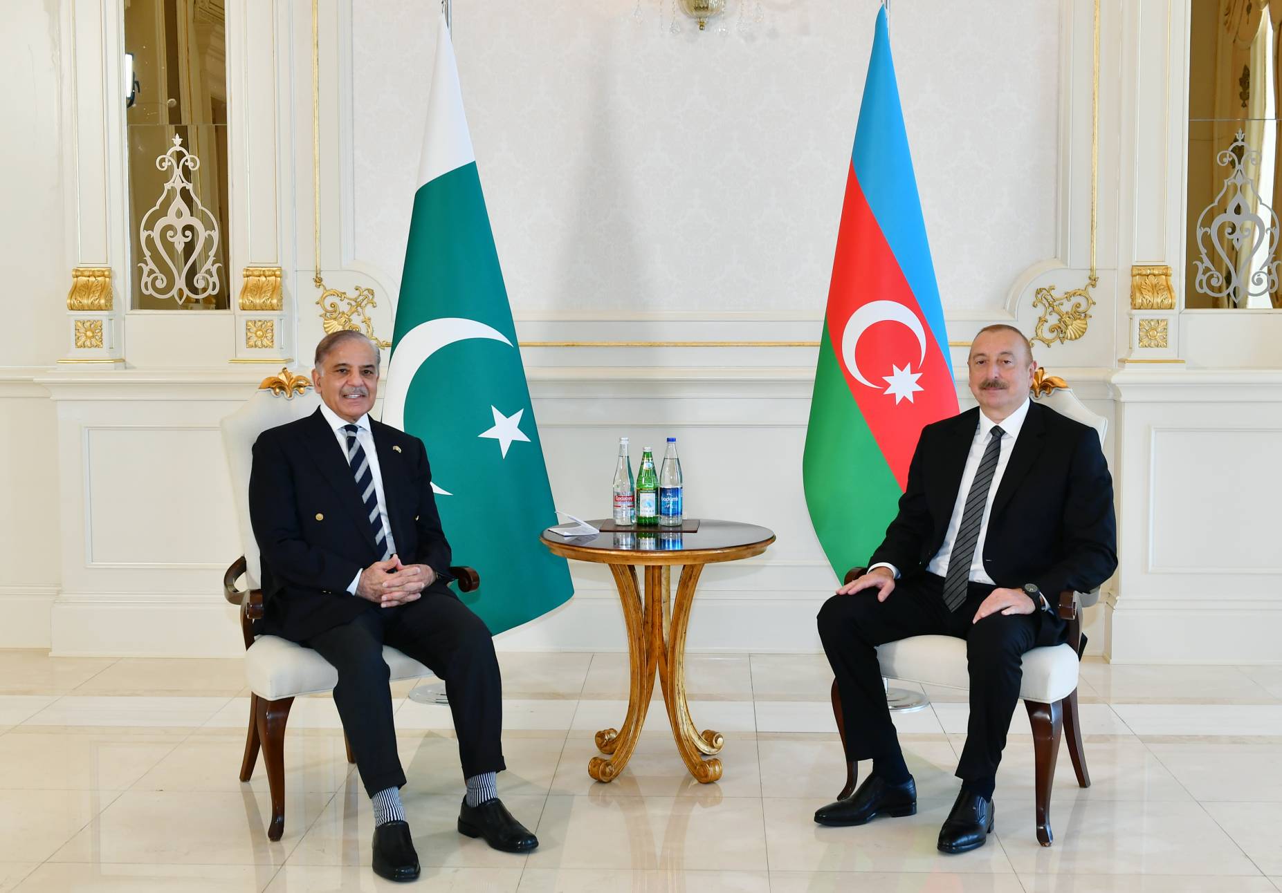 Şahbaz Şərif Azərbaycan Prezidentini təbrik etdi