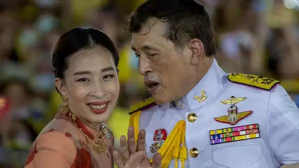 Tayland Kral Sarayı: Taxt varisinin səhhəti pisləşir