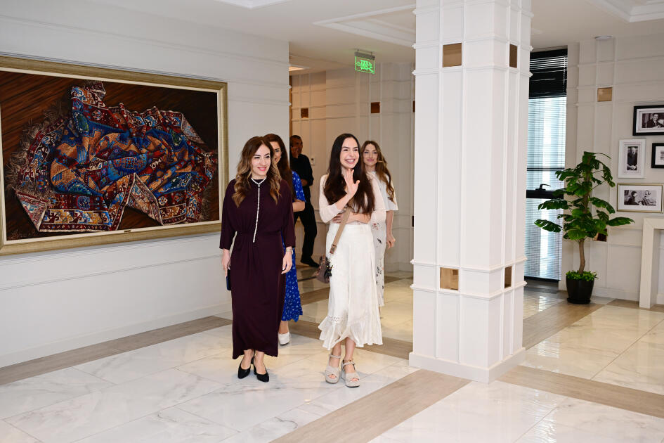 Leyla Əliyeva və Alona Əliyeva SƏNƏT Uşaq Musiqi və İncəsənət Mərkəzində təşkil olunan konsert proqramını izləyiblər - FOTO