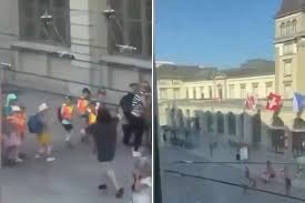 İsveçrədə dəmir yolu vağzalında bıçaqlı hücum olub, yaralılar var