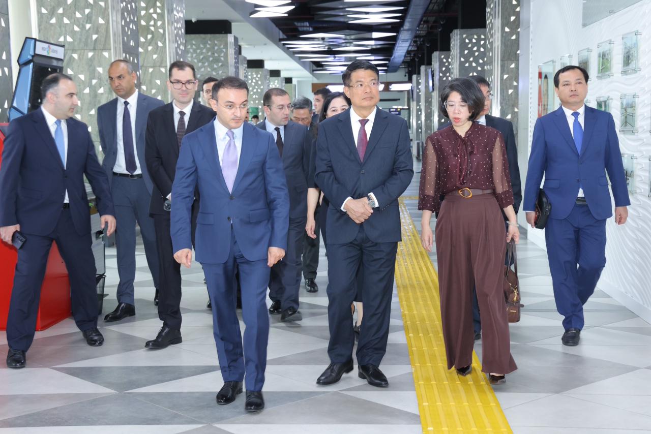 Vyetnamın Baş prokurorunun ölkəmizə işgüzar səfəri başa çatıb